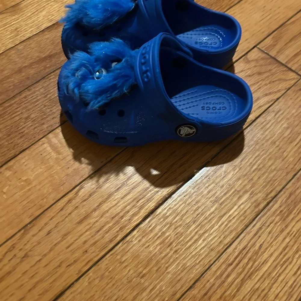 CROCS Blue Slippers Comfortable Slip-On Design